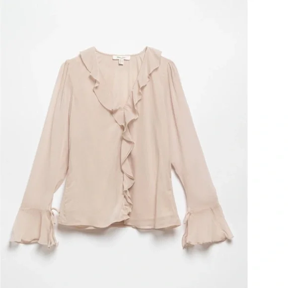 Chic Cream Ruffle Blouse - Picture 1 of 1